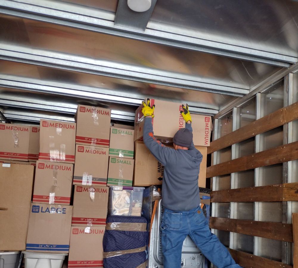 Moving services in Aurora Hills, CO